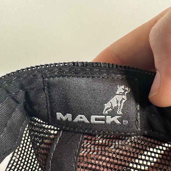 S Mack Trucks Bulldog Gray Black Mesh Trucker Hat‎ Cap - Picture 3 of 3
